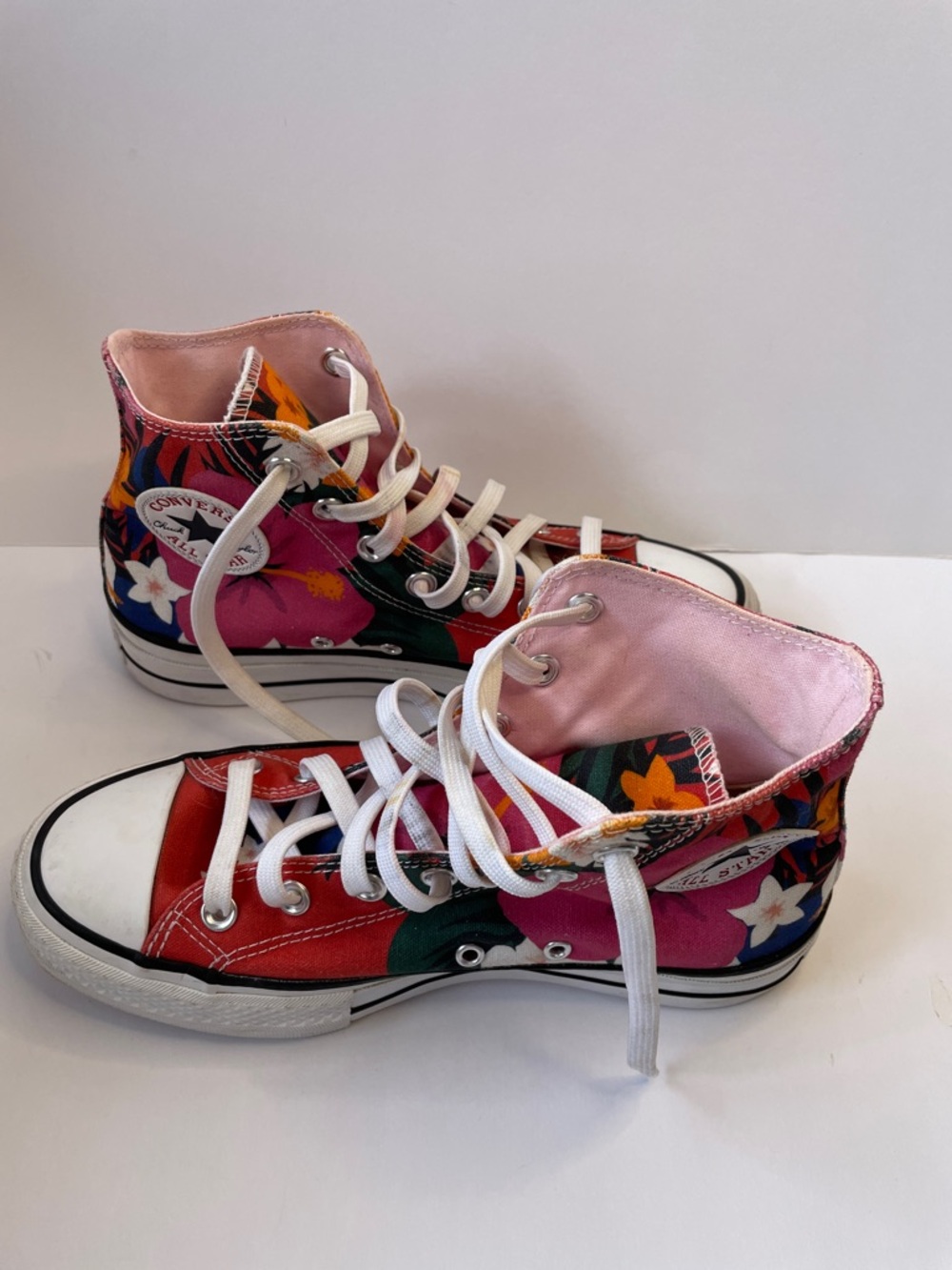 Converse Women’s Chuck Taylor All Star Lift High “Paradise Print”.  Size 7.5 - Picture 2 of 8
